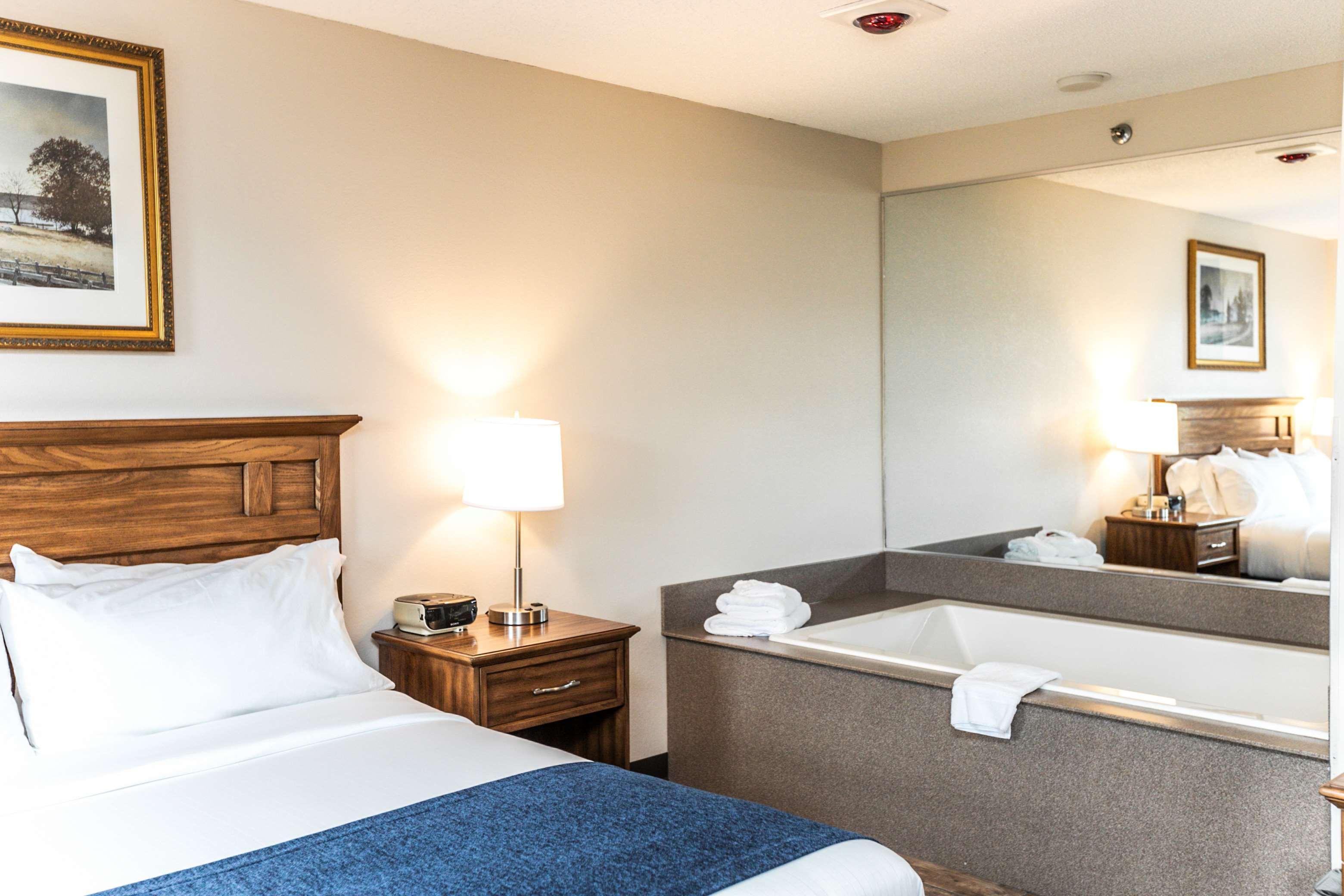 Surestay Plus Hotel By Best Western Elizabethtown Hershey Экстерьер фото