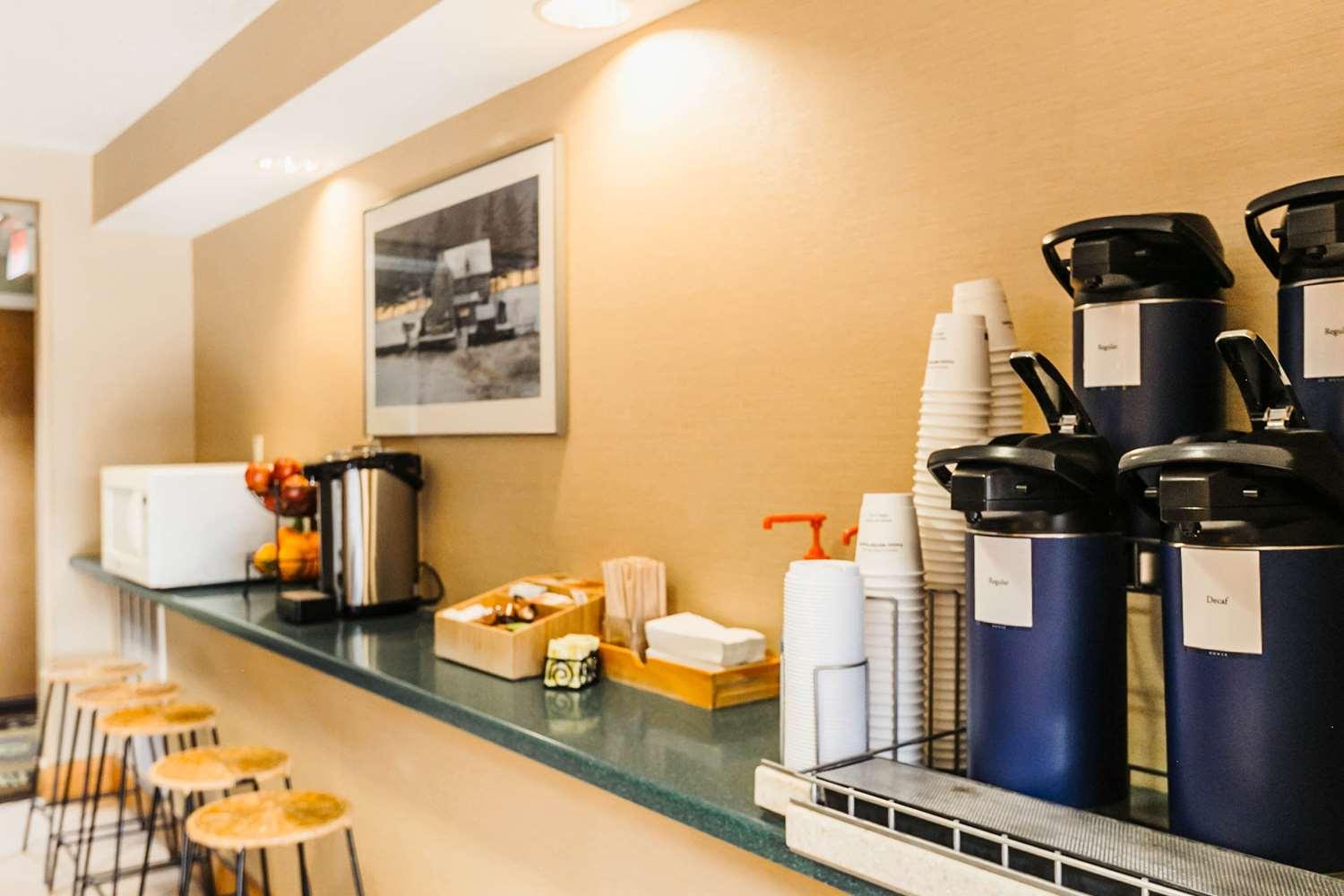 Surestay Plus Hotel By Best Western Elizabethtown Hershey Экстерьер фото