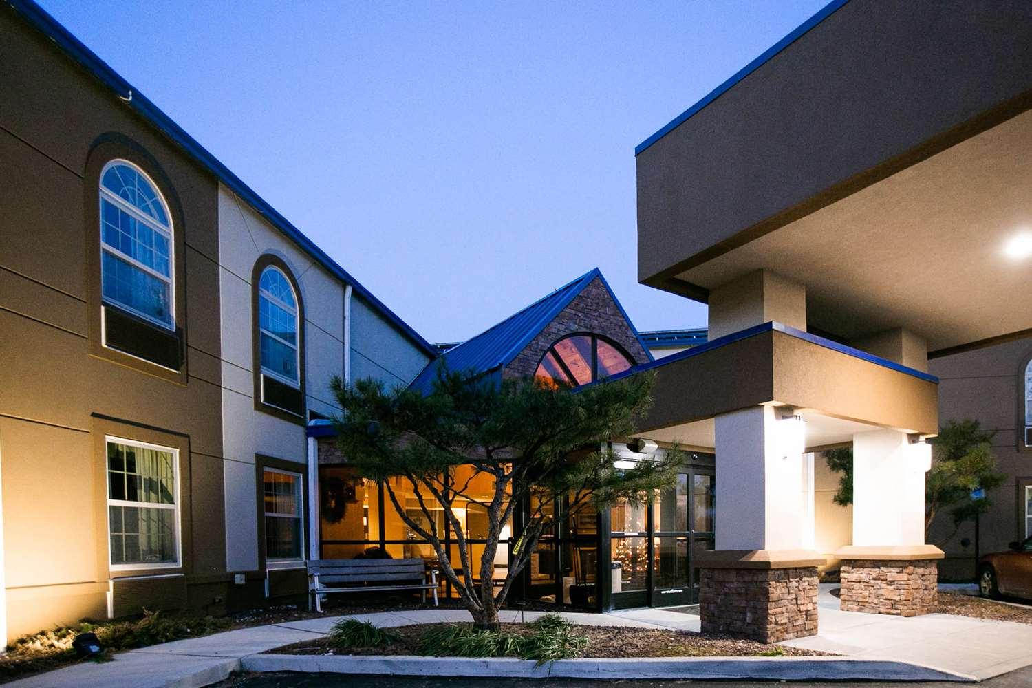 Surestay Plus Hotel By Best Western Elizabethtown Hershey Экстерьер фото